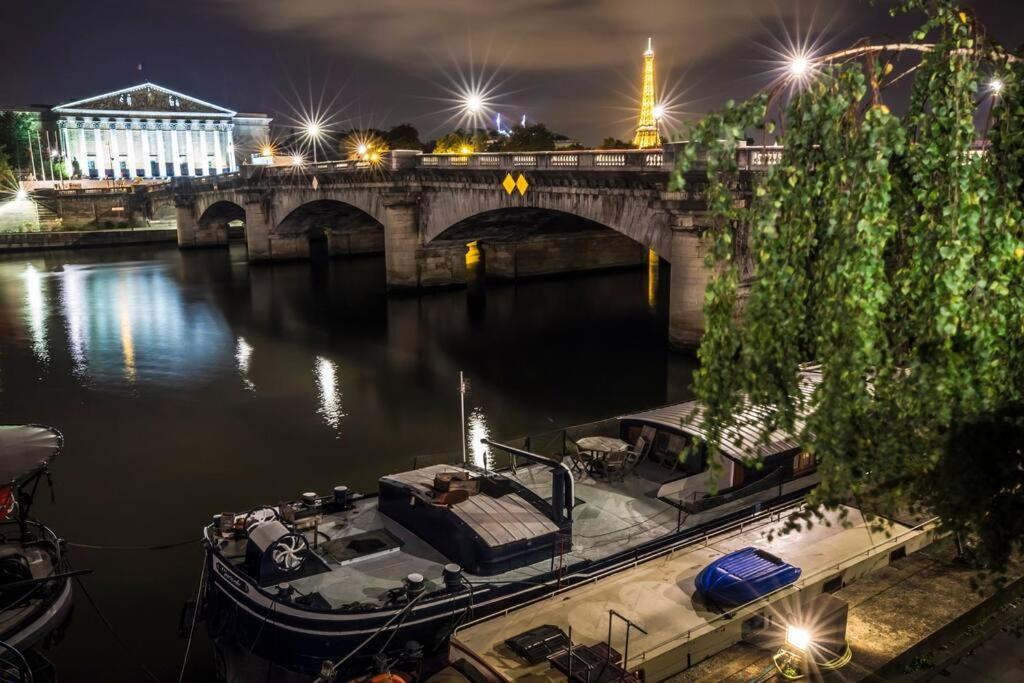 Classic Riverboat In The Center Of باريس المظهر الخارجي الصورة